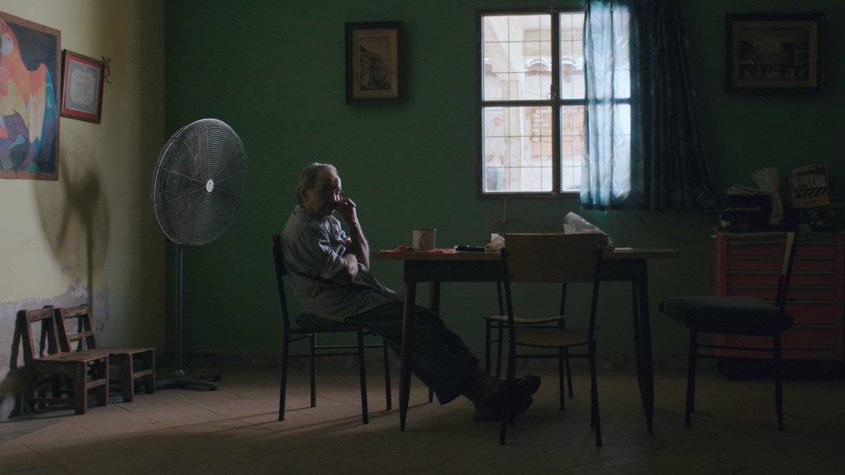 🎥EMILIO BARRETO: ÁNGELES Y DEMONIOS de <a href="/Crisarana/">Cris Arana</a> se PREESTRENA en <a href="/casamerica/">Casa de América</a> el 22/10 a las 19:00h con🗣️coloquio posterior🎟️entrada libre
💢 El 25/10 estará en los <a href="/PavezFest/">Premios Pávez Fest</a> (Sección Cine Iberoamericano)

💡t.ly/CF8Ug

#SomosDOCMA