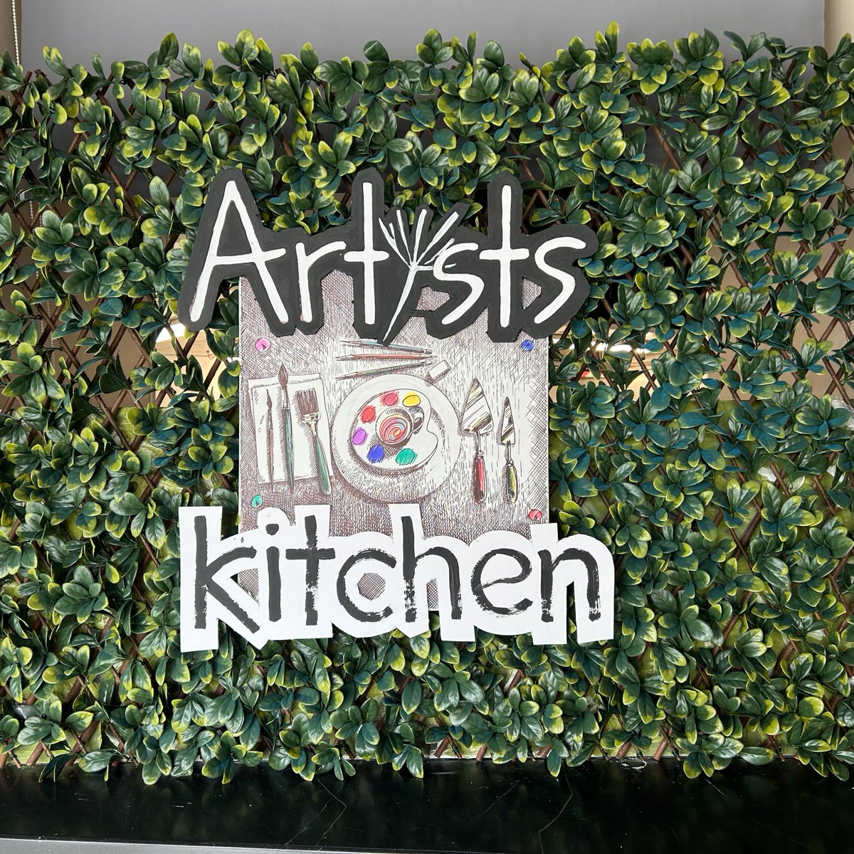 Our October Newsletter is out! Read all about geese, artists in kitchens and a famous local suffragette! mailchi.mp/5e6279199c9d/s…