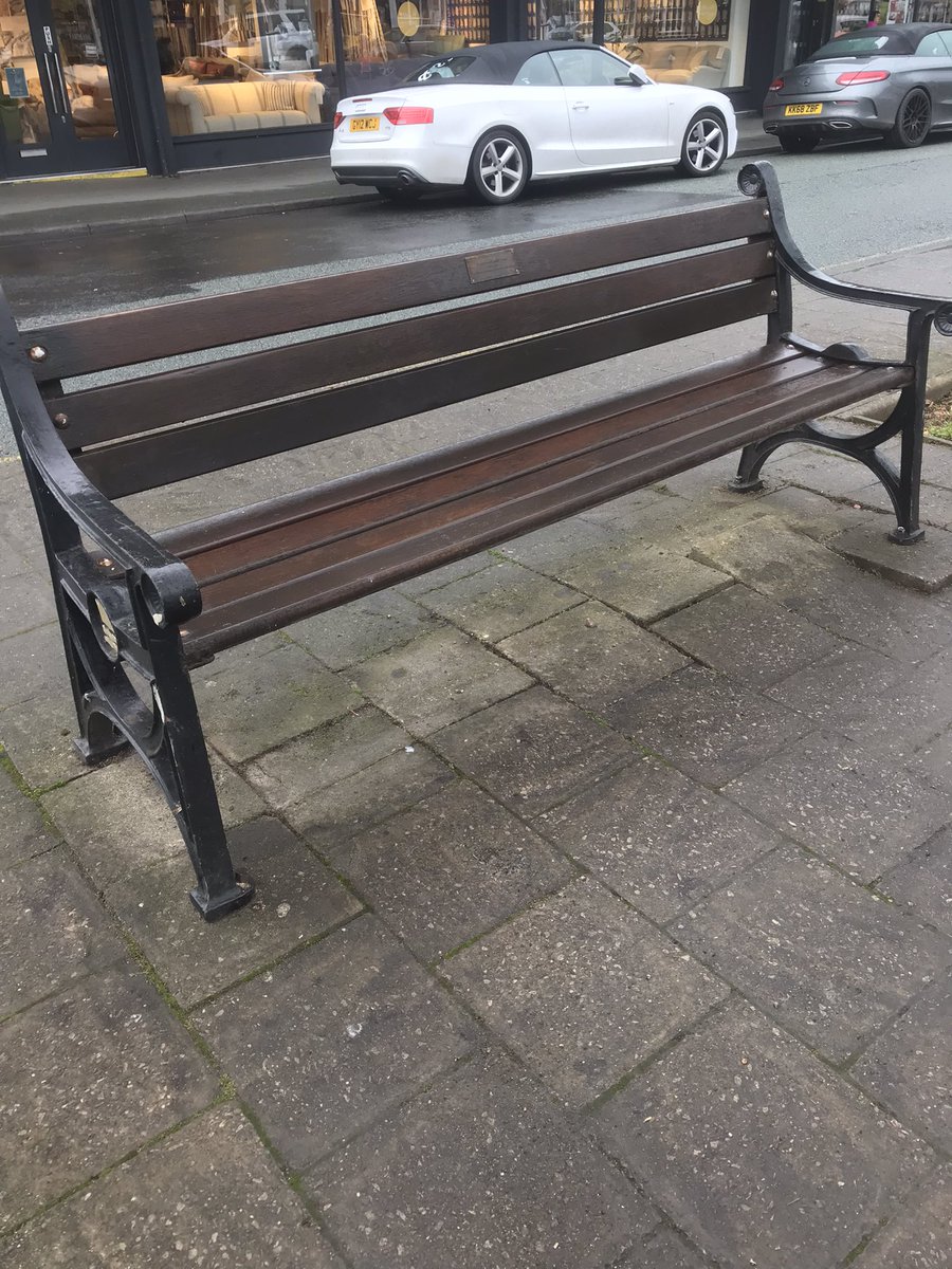 Knutsford Town Ranger tweet media