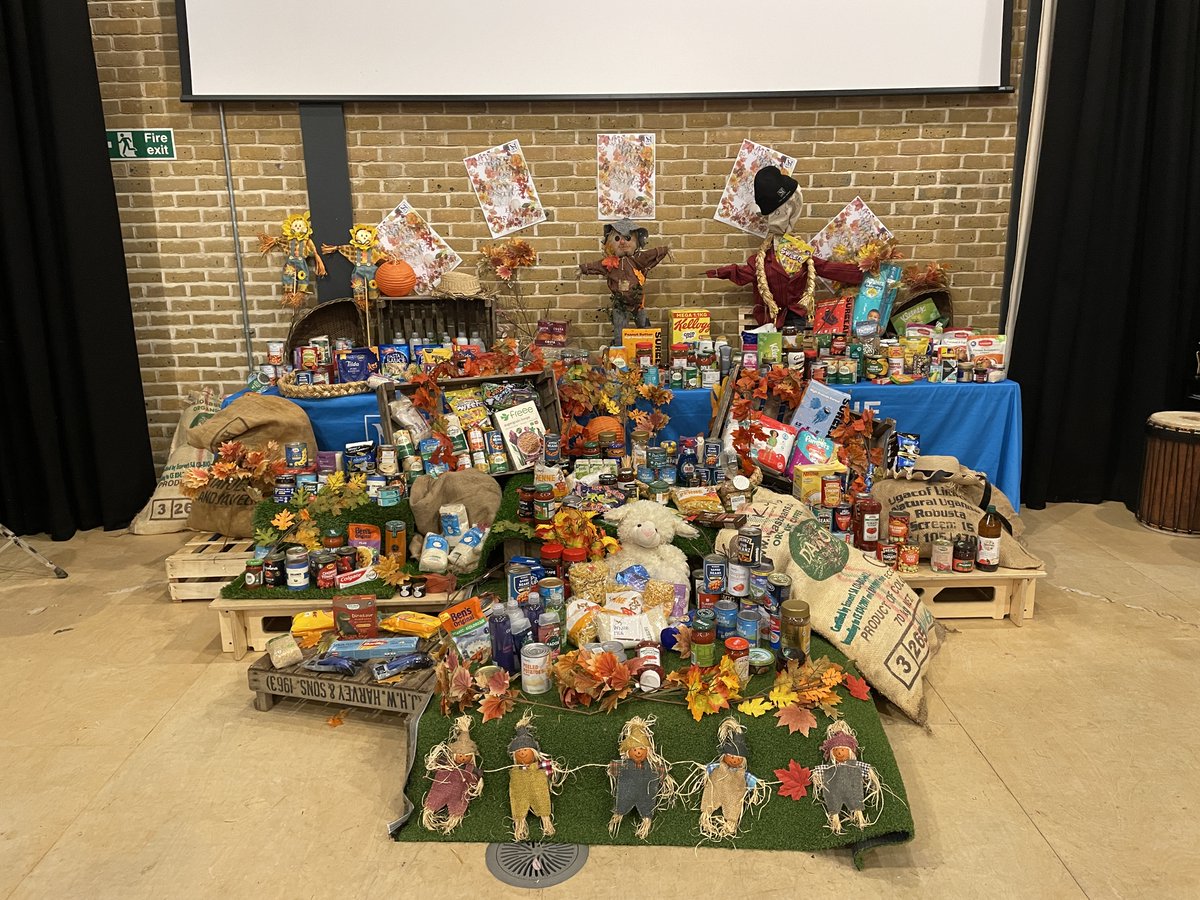 Thank you to our pupils and parents for their very kind donations for the Harvest Festival.

 #themallschool #harvestfestival #richmondfoodbank