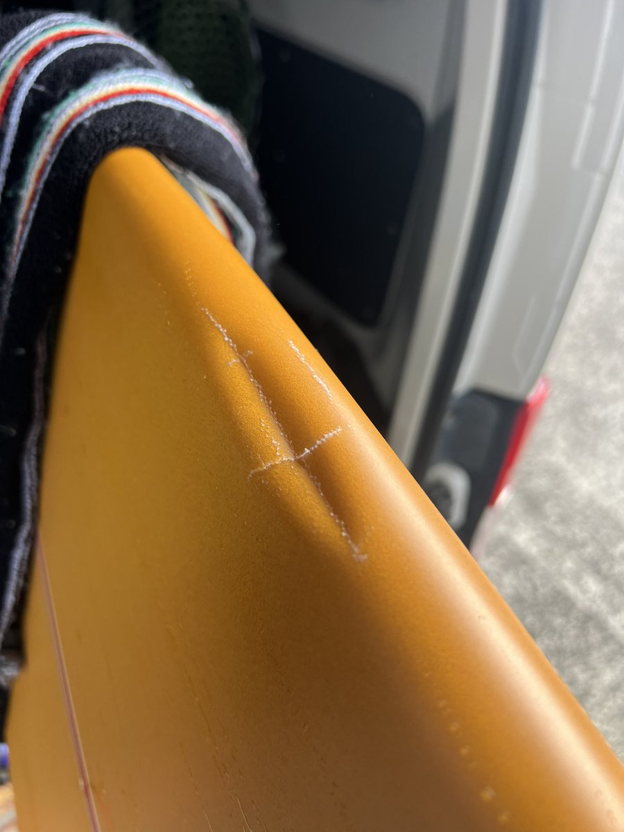 surfandcar's tweet photo. まさかのパーリング、そしてまさかの自分の頭にぶち当たってニューボードをクラッシュするなんて😇😇 https://t.co/9PKlHqrloT