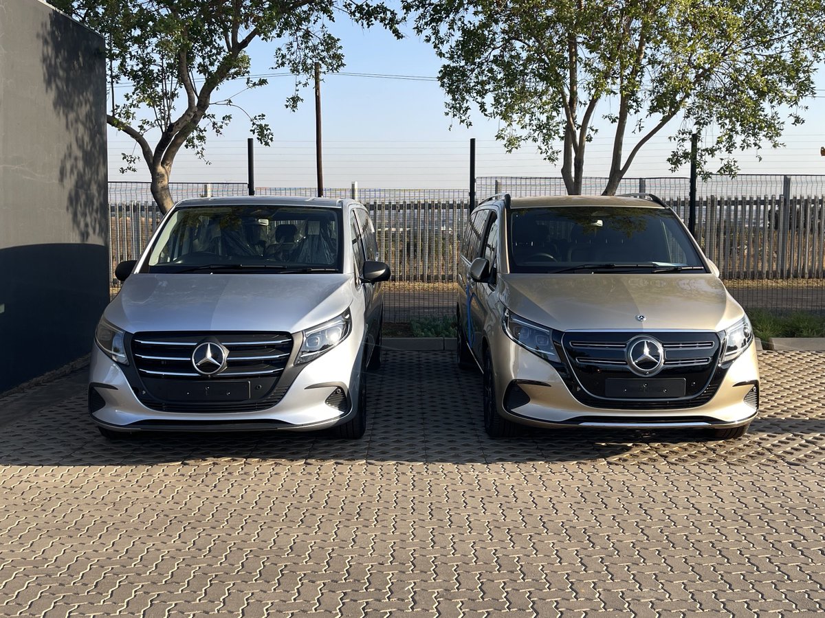 dbn_spotter's tweet photo. Oh why hello there. Say hello to the new Mercedes-Benz V-Class in EQV300 guise and the new Vito. The launch of the new V-Class in Mzansi is imminent.
#MercedesBenzVans #MercedesBenzSA #MercedesBenzVClass #EQV300 #Vito https://t.co/WQLAWiREGy