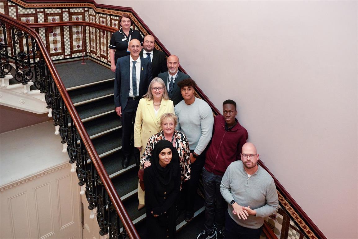 Liz Gorb MBE (@lizgorb) on Twitter photo Fantastic to welcome Baroness <a href="/Jacqui_Smith1/">Jacqui Smith</a> Minister of State for Skills to <a href="/ManMetUni/">Manchester Metropolitan Uni</a> yesterday. Many thanks to our wonderful apprentices and employer partners who shared the impact of apprenticeships on their companies and lives. Fantastic to welcome Baroness <a href="/Jacqui_Smith1/">Jacqui Smith</a> Minister of State for Skills to <a href="/ManMetUni/">Manchester Metropolitan Uni</a> yesterday. Many thanks to our wonderful apprentices and employer partners who shared the impact of apprenticeships on their companies and lives.