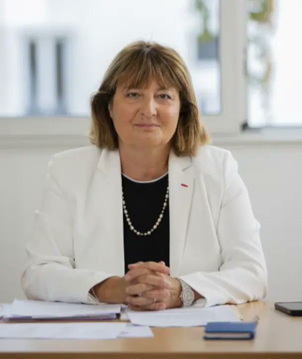 L'<a href="/unis_immo/">UNIS</a> attend un rebond du secteur du #logement <a href="/DDubrac/">Danielle Dubrac</a> 

&gt;&gt; tinyurl.com/yyxeezzs