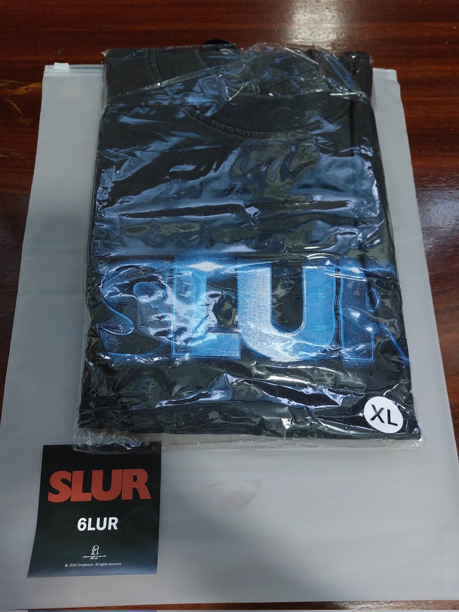 outofcloset_1's tweet photo. ปล่อย เสื้อ Slur คอลล่าสุด พร้อมซอง

⭐️ มือ 1 ไม่เคยเอาออกจากถุง
⭐️ ราคา 1,000 บาท รวมส่ง
⭐️ ขอดูรูปเพิ่มได้ / ยืนยันตัวตนได้

#slur #slurband #cattshirt #ตลาดนัดcatexpo #เสื้อวงไทย https://t.co/pWzlEd3NMw