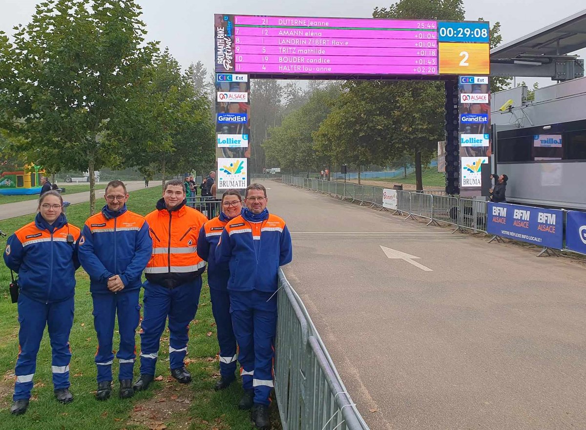 adpc67's tweet photo. 𝟭𝟬𝟰 bénévoles mobilisés ce WE:
🔶Ersteinoise #Erstein
🔷Foulées Roses du Kochersberg #Neugartheim
🔶Brumath Bike Festival #Brumath
🔷Foulées Vertes #Ernolsheim
🔶Match RCSA #Strasbourg
🔷Formation PSC1 #Furchhausen #Geispolsheim
🔶Garde SAMU #EMS
🔷Portes Ouvertes #Châtenois https://t.co/o0OqBpL6kZ