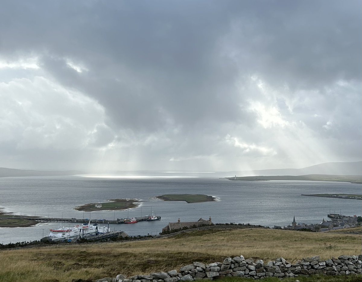 View down the Flow from Brinkies  Brae, Stromness this morning.   #Orkney