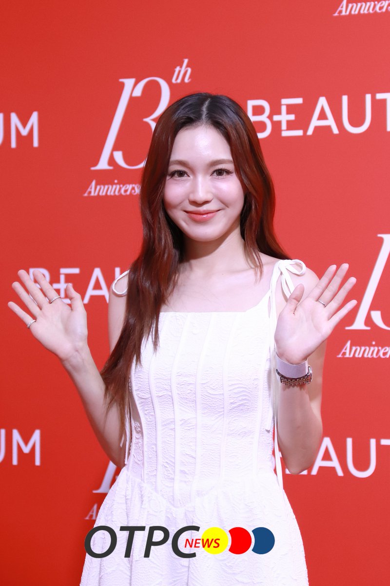 otpcnews's tweet photo. "เลิฟ ภัทรานิษฐ์" เจ้าของแบรนด์ TWENTYWENDY ร่วมงานฉลองครบรอบ BEAUTRIUM 13th Anniversary ภายใต้ธีม "Beauty Companion เพื่อนทุกความสวย"

#loverrukk #มินิฮาร์ทของเลิฟ
#BT13thAnniversary 
#13ปีบิวเทรี่ยม #BEAUTYCOMPANION 
#เพื่อนทุกความสวย https://t.co/dKsAlPwzGY