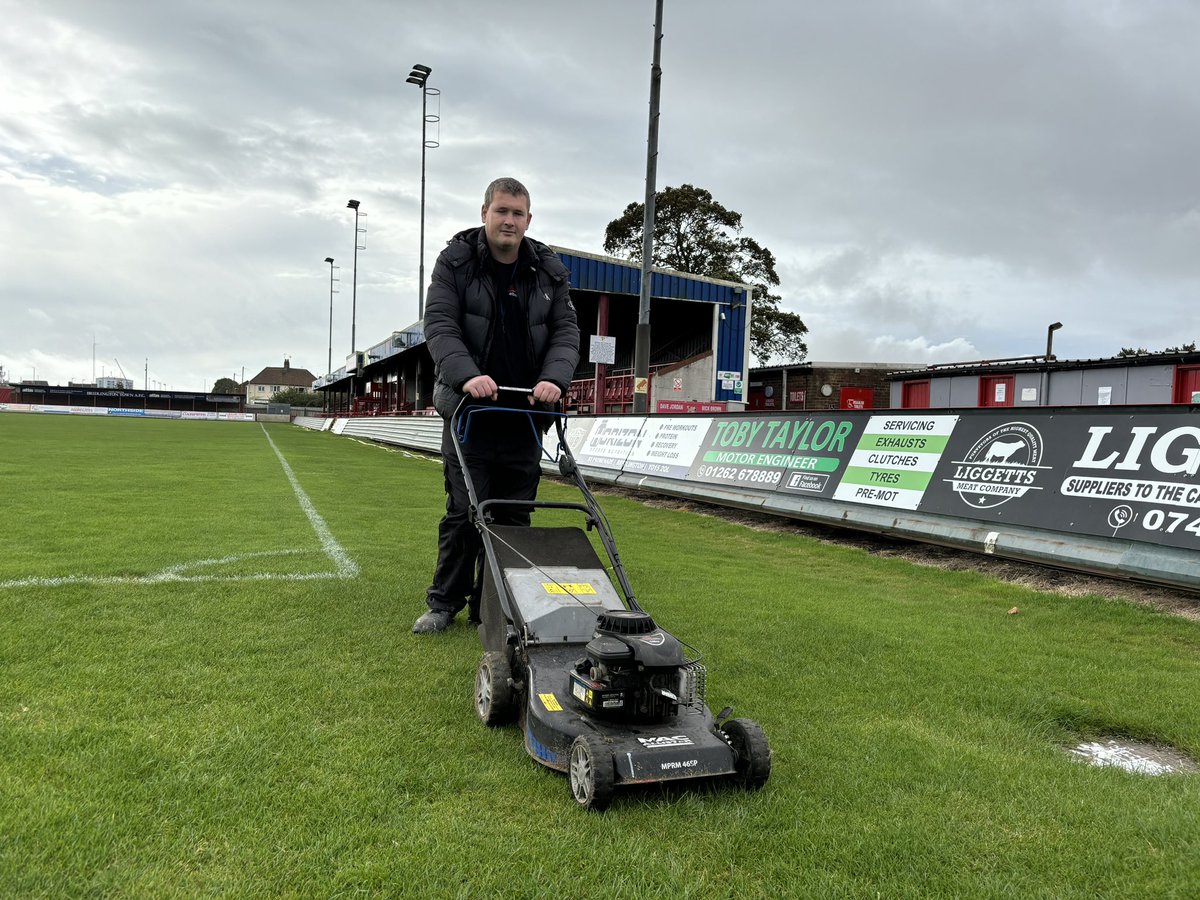 Congratulations to Steven who has been doing some work experience with the grounds staff at Bridlington Town football club.
We have been really impressed with his dedication and work ethic in everything thing he does. 
Well done Stephen 👏🏼👏🏼👏🏼