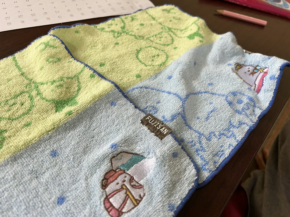 sybbyk8's tweet photo. 昨日ね、学童の子とタオルお揃いだね〜ってしたら、その子今日もこれ持ってきて見せてきててほんとに可愛い愛おしい🥹🩵 https://t.co/ifGQnhad8i