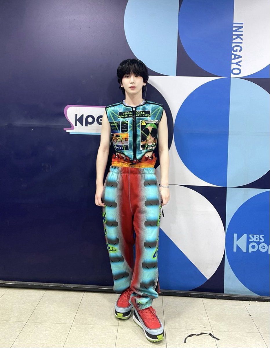 SHINee オブジェ 手