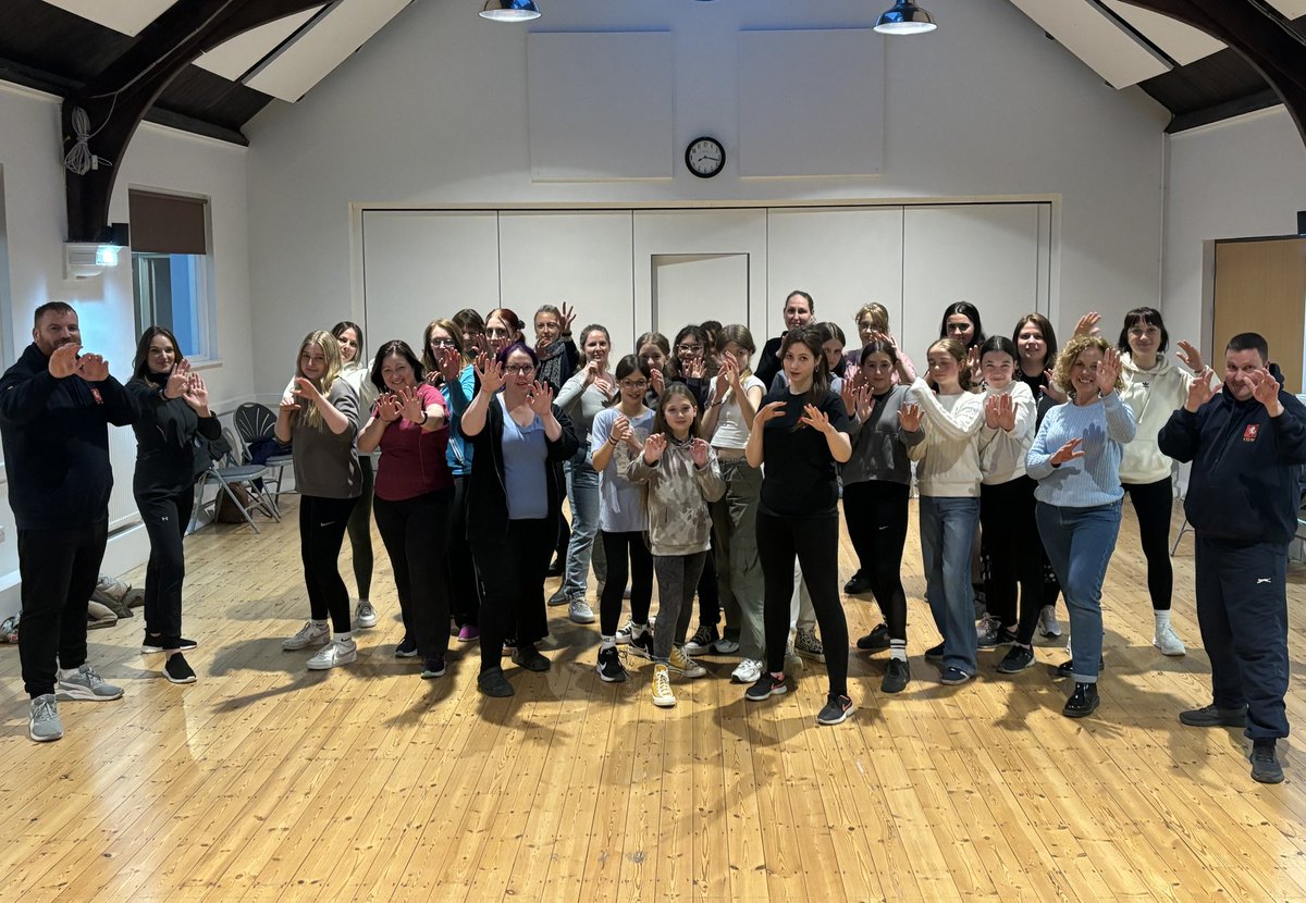Sevenoaks District Community Safety Partnership (@sdc_csp) on Twitter photo We’re running a #FREE 6 week self-defence course for women & girls at #Edenbridge leisure centre, starting 7 November 2024. Each class is one hour:
Girls aged 13 to 17 – 6pm
Woman 18 + - 7pm
To book & find out more visit sevenoaks.gov.uk/selfdefence
<a href="/SDC_newsdesk/">Sevenoaks District Council</a>
<a href="/KentPolice7oaks/">Kent Police Sevenoaks</a> We’re running a #FREE 6 week self-defence course for women & girls at #Edenbridge leisure centre, starting 7 November 2024. Each class is one hour:
Girls aged 13 to 17 – 6pm
Woman 18 + - 7pm
To book & find out more visit sevenoaks.gov.uk/selfdefence
<a href="/SDC_newsdesk/">Sevenoaks District Council</a>
<a href="/KentPolice7oaks/">Kent Police Sevenoaks</a>