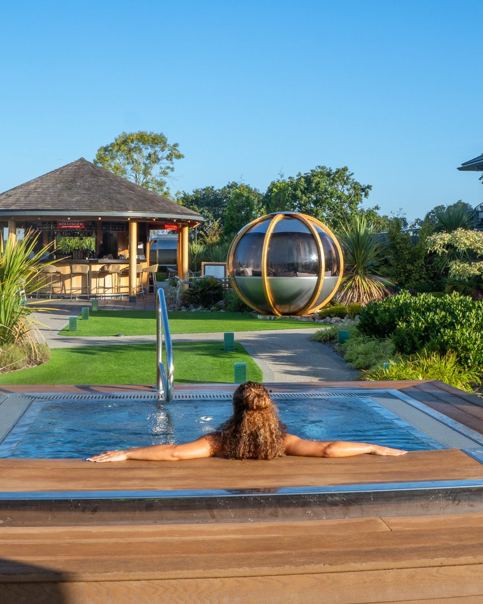 Hard day at work? Book a spa day ✨

#spaday #wellness #relax