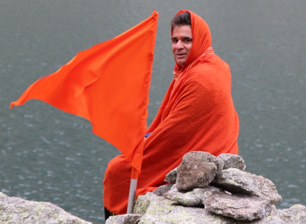 TheObserverPost's tweet photo. J&amp;K BJP State President Ravinder Raina has resigned from his position after losing to the National Conference candidate in the Nowshera constituency.

Follow our live blog: https://t.co/0lz4Oyd08L https://t.co/bcDMZA7yaD