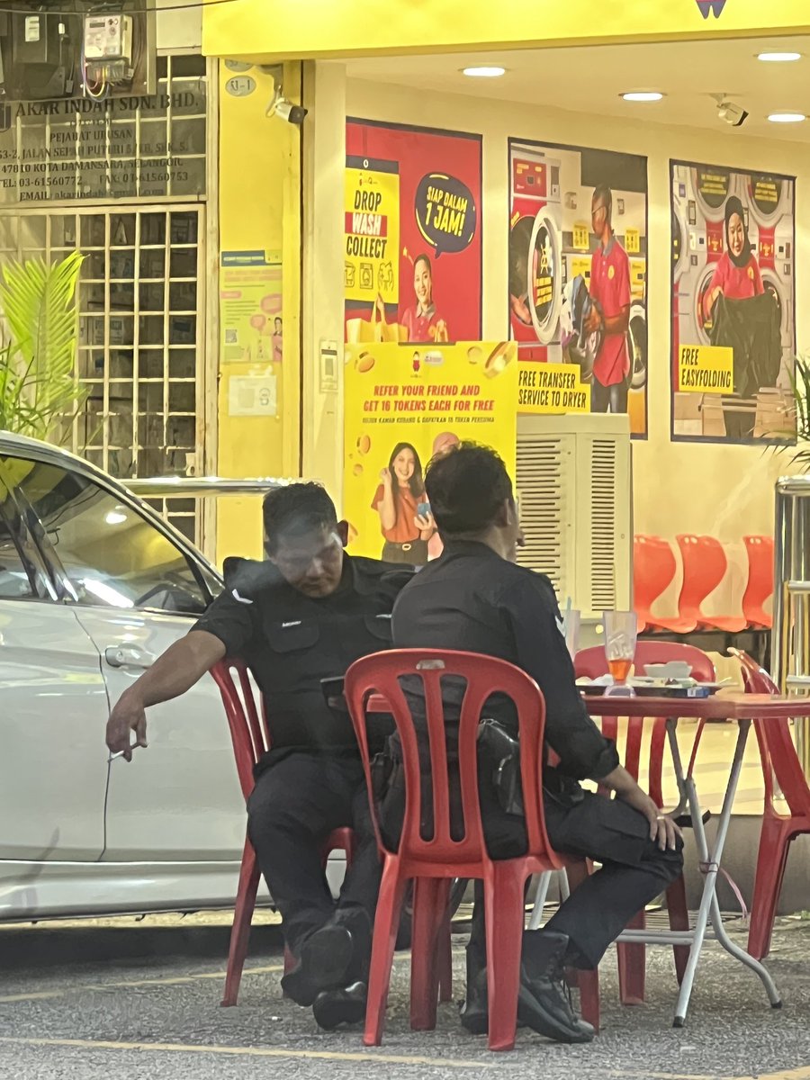 DrMasIindaSis's tweet photo. Hai @PDRMsia @KKMPutrajaya sila komen 😁 https://t.co/j9Omwnk5wz