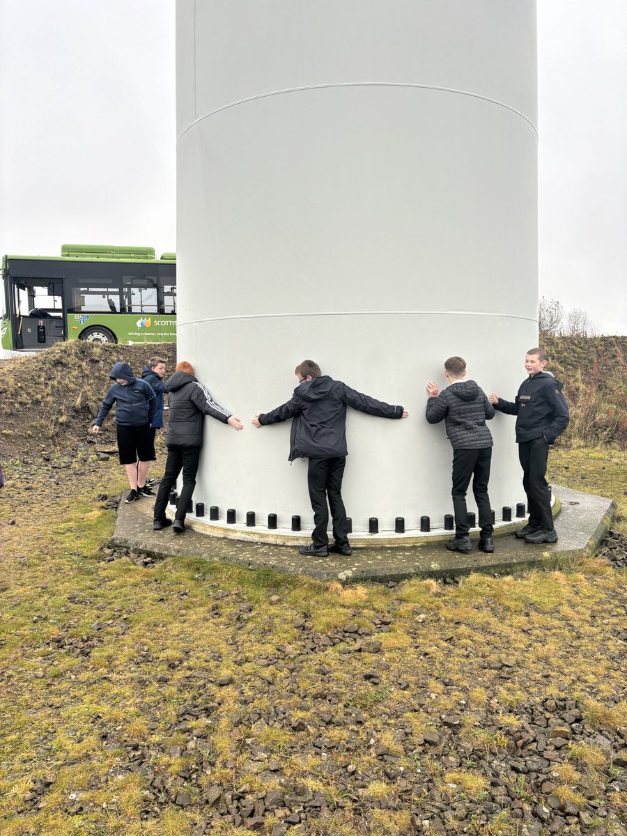 Mr Porter tweet media