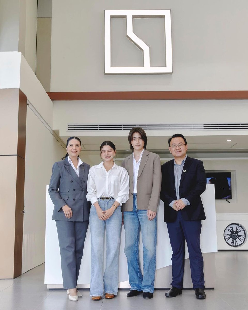 ไรเนี่ยยยยยยย เว่อมาก surprise สุดดด🤫👍🏻

#beckysangels 
#ZeekrThailandxBecky