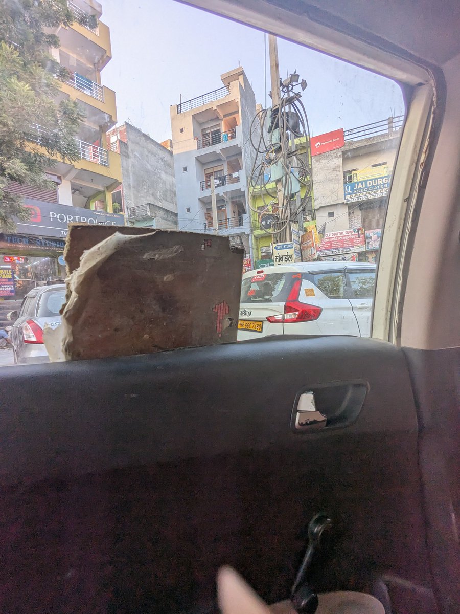 ChinabAggarwal's tweet photo. @Olacabs @ola_supports @bhash ola cabs quality has gone really down in Gurgaon, completely broken down cabs handed to drivers . How is it safe to be sitting in a about to break down, dirty, smelly car https://t.co/tbD6E8asMX