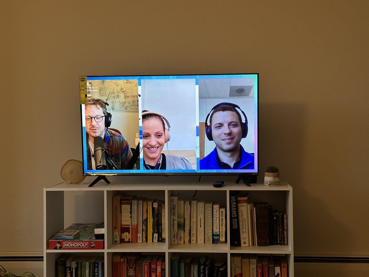 Tuesday morning coffee paired with a p(rEView) of #ISEVxTech @EVweekly ☕️