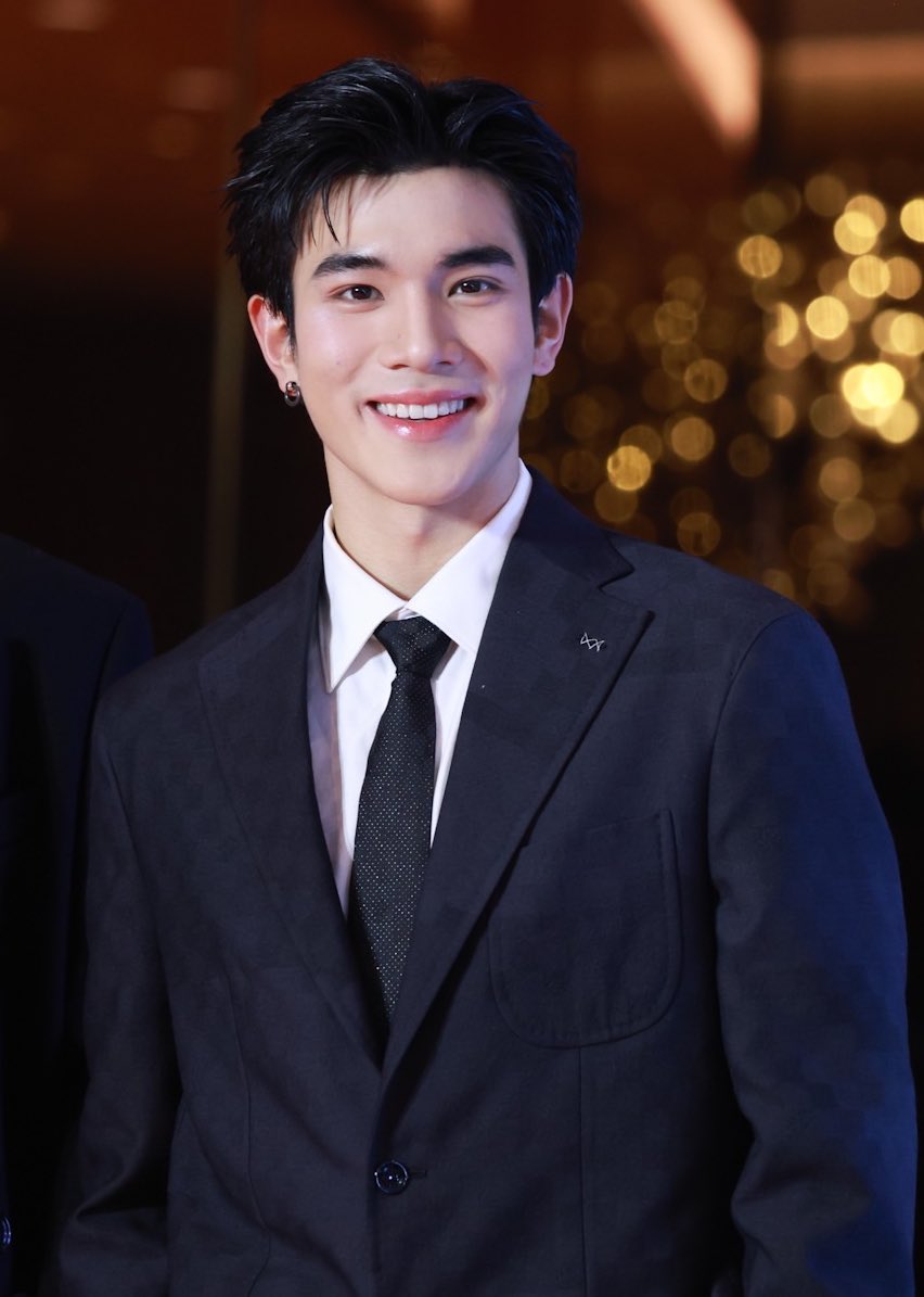 FourthOfficiall's tweet photo. ยิ้มหวานปานน้ำผึ้งเดือน5 ☺️✨

FOTFOT AT HOWE 2024
#HOWEAWARDSxFOURTH https://t.co/SR1e1fkHwb