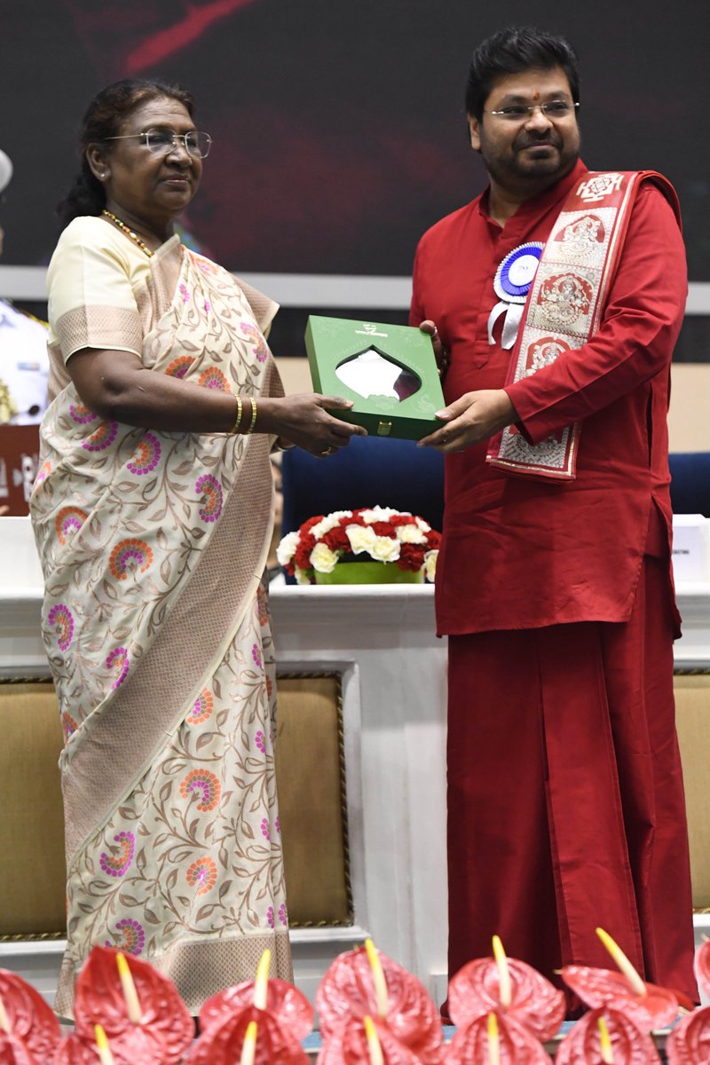 rashtrapatibhvn's tweet photo. President Droupadi Murmu presented the 70th National Film Awards in New Delhi. The President said that films and social media are the most powerful mediums to bring changes in society. She urged aware citizens, social organizations, and governments to work together to increase the reach of meaningful cinema to the audience.