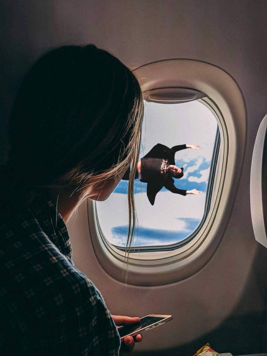 FlyingElon's tweet photo. @MoontokListing @MoontokOfficial 🌑🛫 https://t.co/Ysbt8iQV6m