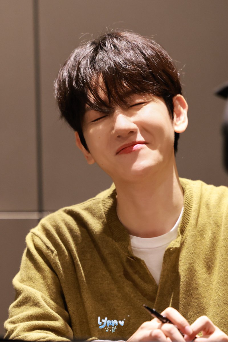 BaekchanLynnee's tweet photo. ⛈️💫241005｜<Whoop Japan> in Tokyo.

“只想守护着你的笑容”

@B_hundred_Hyun @BAEKHYUN_INB100

#백현 #BAEKHYUN https://t.co/rWcTtLDVus