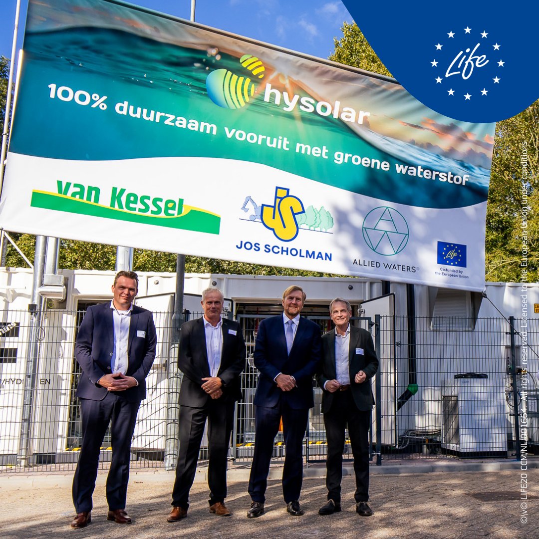 LIFE Programme (@lifeprogramme) on Twitter photo The King👑 of #Netherlands visited the country’s first green hydrogen site 🇳🇱
#LIFEProject <a href="/LIFENEWHYTS/">LIFE NEW HYTS</a> powers the site⛽☀️
#DYK it is set to generate enough #GreenHydrogen to fuel 60 buses or trucks each year? 🚌💨
📲 Learn more: europa.eu/!3g3mnW
#LIFEProgramme The King👑 of #Netherlands visited the country’s first green hydrogen site 🇳🇱
#LIFEProject <a href="/LIFENEWHYTS/">LIFE NEW HYTS</a> powers the site⛽☀️
#DYK it is set to generate enough #GreenHydrogen to fuel 60 buses or trucks each year? 🚌💨
📲 Learn more: europa.eu/!3g3mnW
#LIFEProgramme
