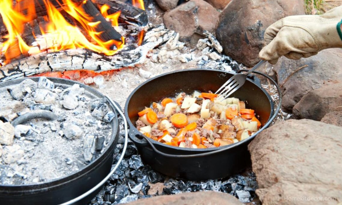 sebfarhafirobin's tweet image. 🧑‍🍳 Want to level up your bread-making skills? Join us in mastering Dutch oven techniques for the best loaves you&apos;ve ever baked! #CookingCommunity #BreadLovers #bread #baking #breadbakingtips #Tips #TrendingNow #Trending