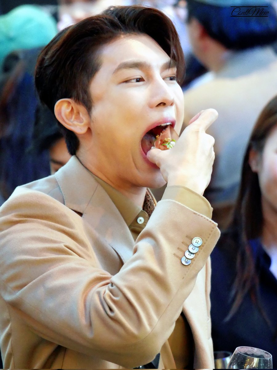 ContiMew's tweet photo. พักชมสิ่งที่น่าสนใจแปป

MEW MONTBLANC OPENING

#MewXMontblancTH
@MSuppasit https://t.co/MWaq56UZ0p