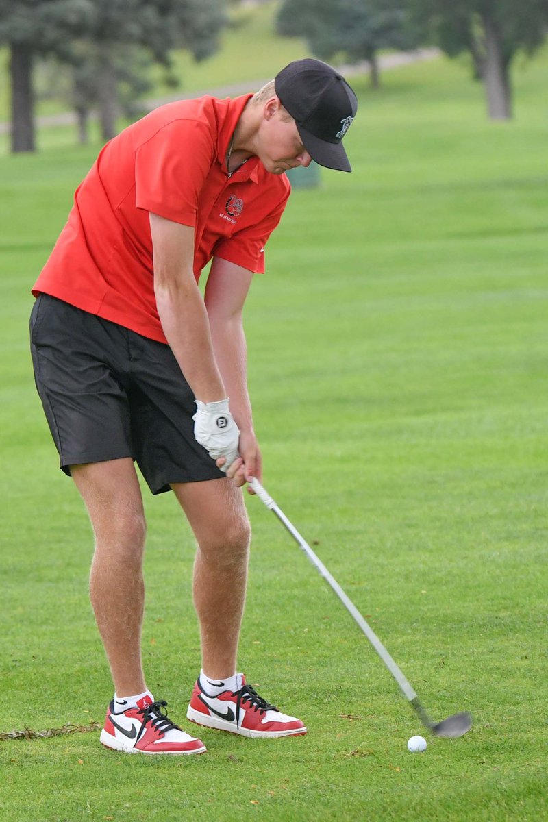 LeMarsDogsGolf's tweet photo. Thank you to the 4 seniors this year.  They had an impressive 4 year run. https://t.co/QtQc1nzwsf