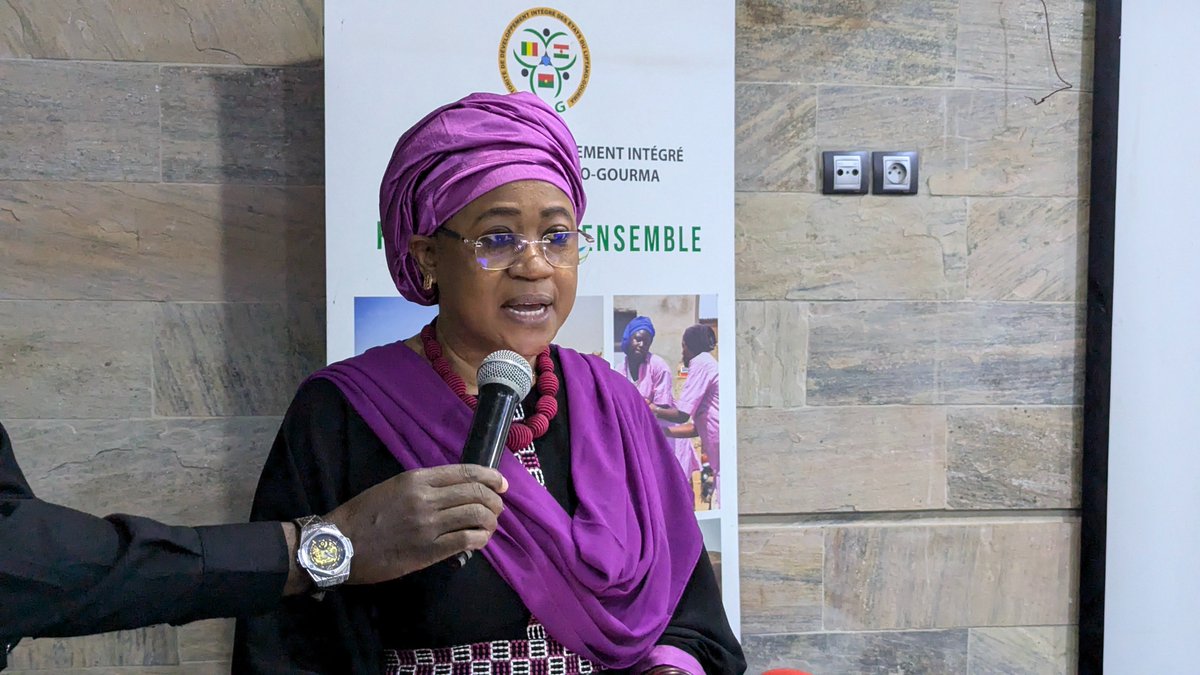 "Il est inutile de rappeler la dynamique actuelle dans nos 3 États requiert une harmonisation de tout ce que nous faisons. Une bonne stratégie avec un plan d’actions bien élaboré, permettra de mobiliser les ressources nécessaires pour son opérationnalisation."

S.E. Hawa Aw / ALG