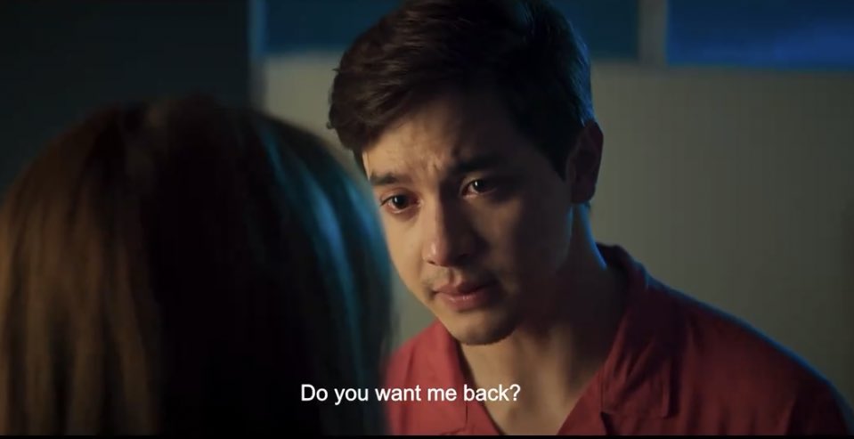 wildcatmorana's tweet photo. “do you wan’t me to leave?” 
—you can barely see it but marie did nod her head 😭
“do you want me back?”
—you can barely see it but marie was shaking her head
“do you still love me?”

finally, she uttered the words that break me, “i don’t.” 

#HelloLoveAgainTrailer https://t.co/UeIgsLHN1P
