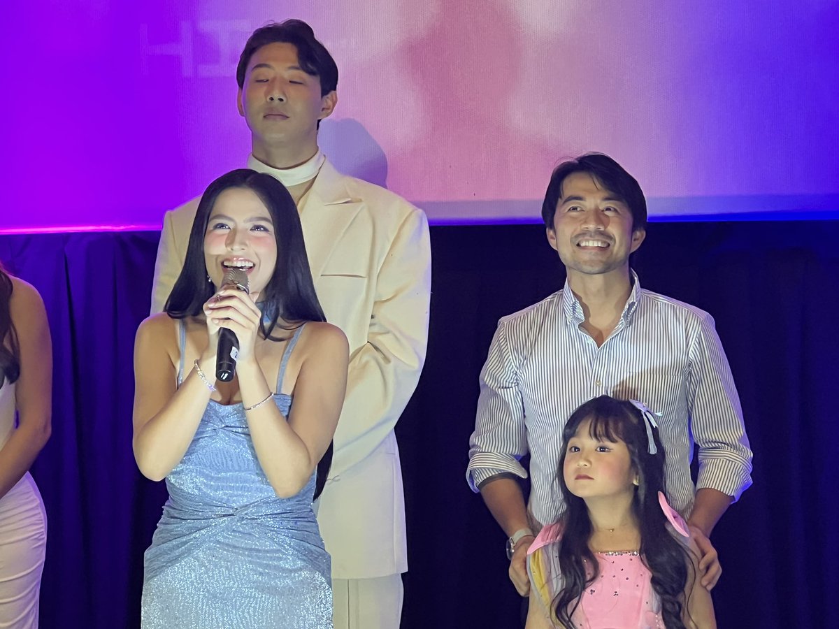 ABSCBNNews's tweet image. NOW: Premiere of movie "Mujigae" top-billed by Alexa Ilacad, Kim Ji Soo, Ryrie Sophia, and Rufa Mae Quinto, among others. | via @mjfelipe