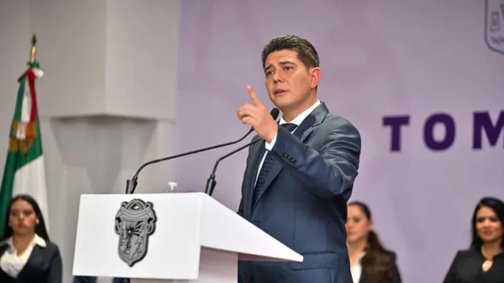 RED92cadadiamas's tweet photo. 🇲🇽🇲🇽 #InternacionalesRED92 I #Mexico I #Violencia I #Alcalde I #Sicarios I #Decapitado I 

México: decapitaron a un alcalde que había asumido hacía seis días

 https://t.co/1ddUp3hShb https://t.co/yxUosUzj3Y
