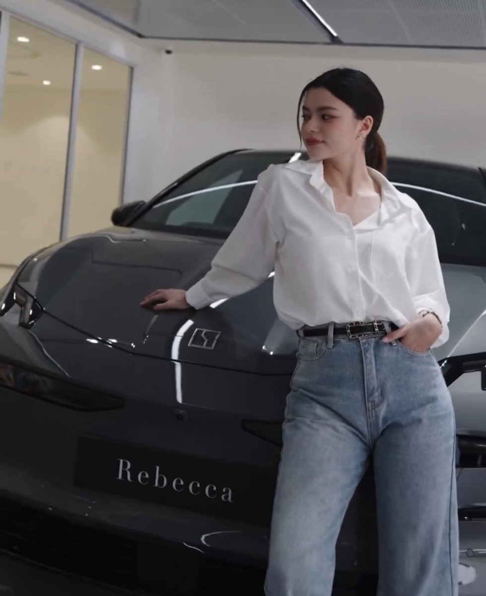 ที่ต้องไปเรียนขับรถ เพราะต้องรับตำแหน่งนี้เหรอคะ 😌😍🥰

“FRIENDS OF ZEEKR” 

#beckysangels 
#BeckyArmstrong 
#ZeekrThailand 
#ZeekrThailandxBecky 
#FriendsofZeekr