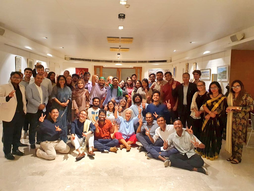 YouthNetGlobal's tweet photo. Yesterday, we joined the Meeting & Greeting on the Youth 2.0 #YouthPower to discuss aspirations and reaffirm 🇫🇷’s unwavering support during this #TransitionPeriod. The energy was contagious & the youth's commitment to a just & equitable future was crystal clear!#FRBDPartnership🇧🇩 https://t.co/Zk5V9yQGi8
