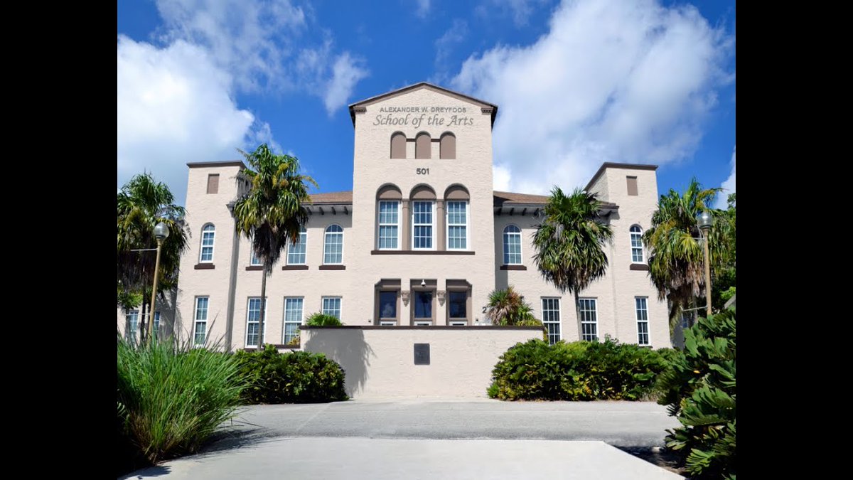 🎉We are excited to share that Dreyfoos School of the Arts has been ranked in the top 5 of the best public high schools in Florida! 

Check out the full article for more details: patch.com/florida/saraso… 

#DreyfoosPride #Top5 #ArtsEducation #ExcellenceInEducation