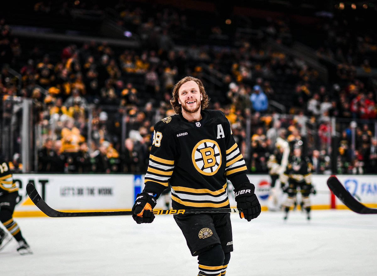 BR_OpenIce's tweet photo. Smile 😁

🚨 HOCKEY IS BACK 🚨 https://t.co/ZtkyclulgH