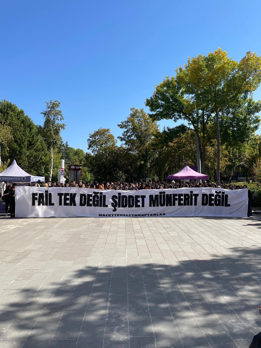 uAUNIHacettepe's tweet photo. FAİL TEK DEĞİL ŞİDDET MÜNFERİT DEĞİL

#HacettepeEylemde
#KadınaveÇocuğaDokunma https://t.co/Zf9A7Nb2IF