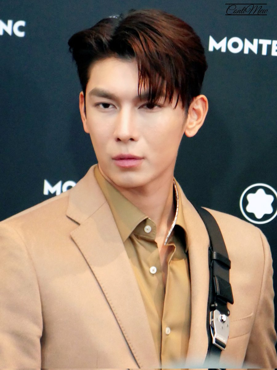 ContiMew's tweet photo. นายแบบท่านนึง จิกกล้องแตกไม่ไหว

MEW MONTBLANC OPENING

#MewXMontblancTH
@MSuppasit https://t.co/yDc12ucPDf
