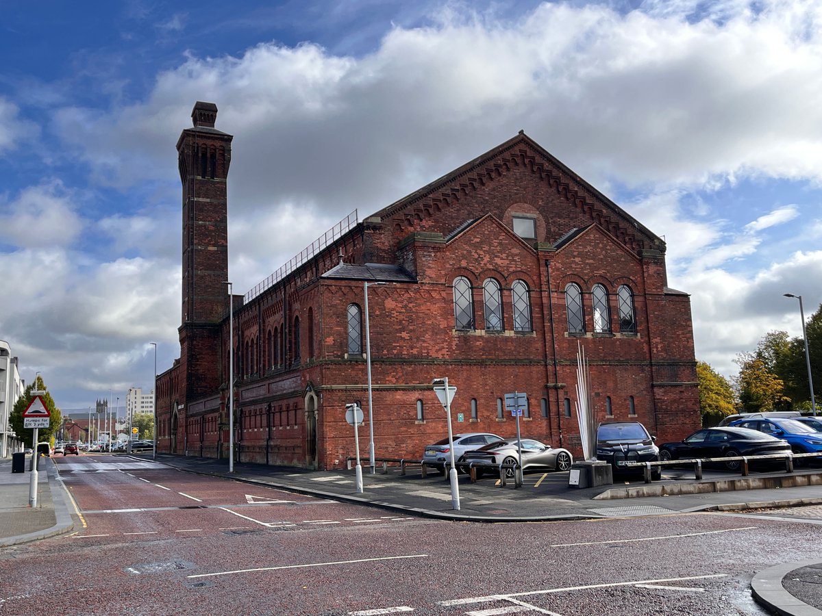 ProjectOpalLtd's tweet image. Yesterday we had the pleasure of being given a tour around Ashton Old Baths by Fiona Ogden.

A beautiful  historic landmark originally built in Victorian England as a public bath house for the local mill workers. 

#ProjectOpal #AshtonOldBaths #Aoe