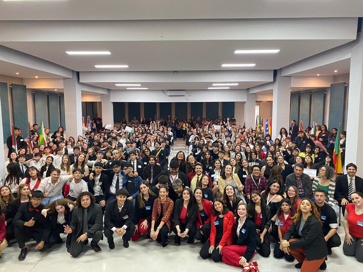 Ante versiones periodísticas 
la Universidad Nacional de Hurlingham  reitera su comunicado 

La Unahur fue sede del VI encuentro Uniendo Metas con metodología Modelo de Naciones Unidas 

<a href="/AsConciencia/">Asociación Conciencia</a>