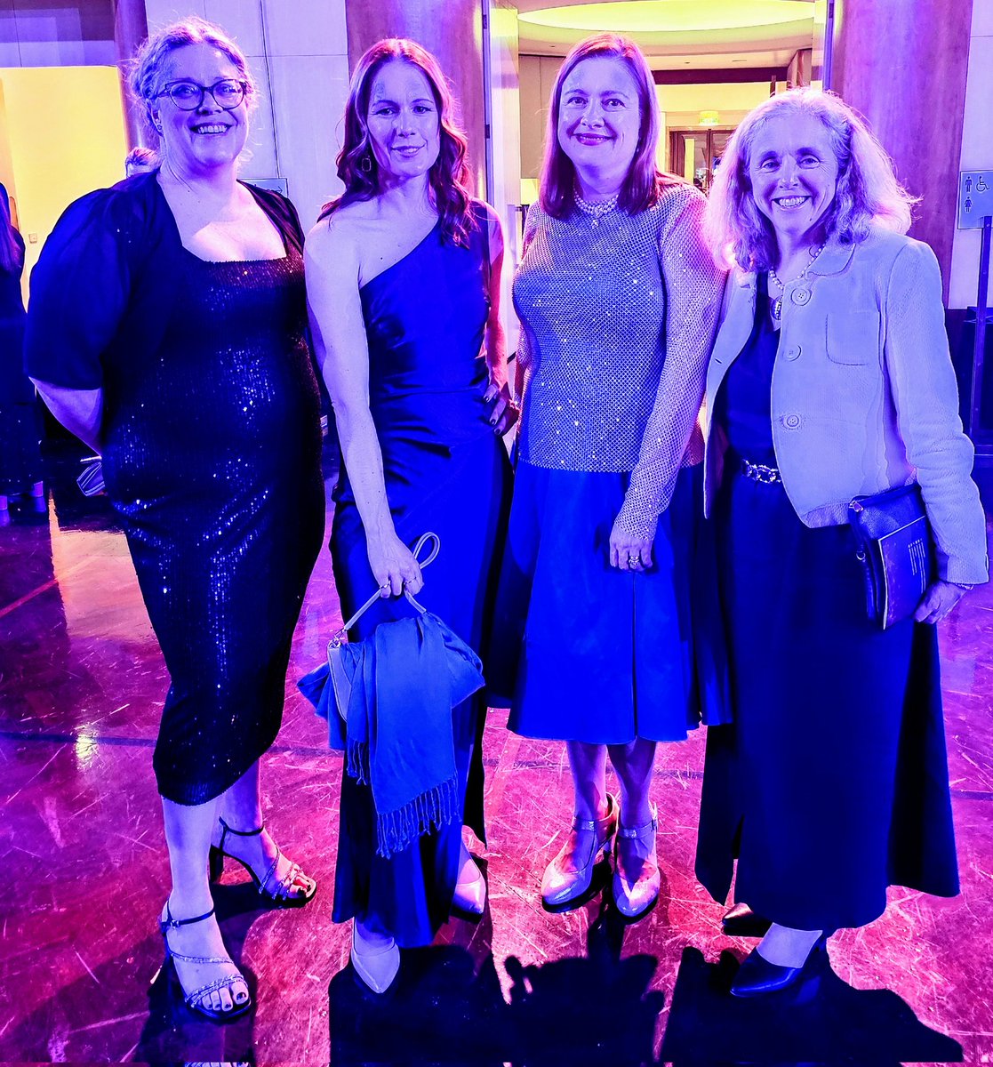 Great to catch up tonight. Was a great night to celebrate science. #PMPrizes