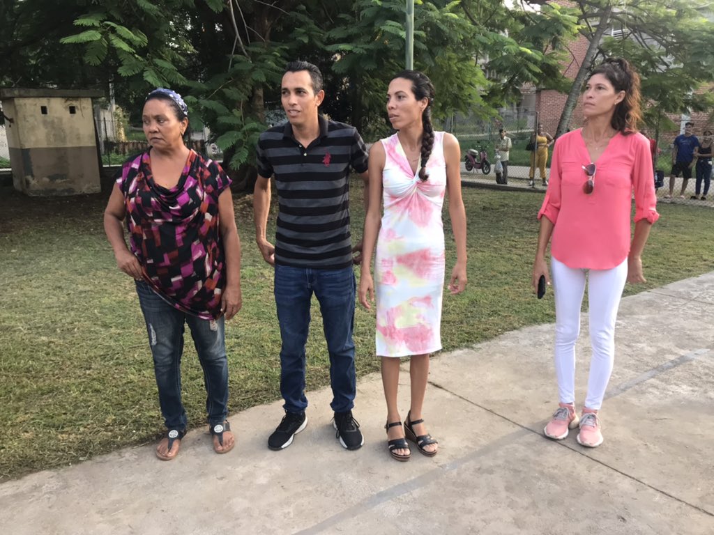 dgeboyeros's tweet photo. Inicio del acto Municipal en la IE Primaria 28 de Enero #Boyeros. #CubaMined #DGEBoyeros #CubaEduca #LaHabanaViveEnMí #UnidosXCuba #YoSoyElMaestro https://t.co/XUG0lNp1Ud