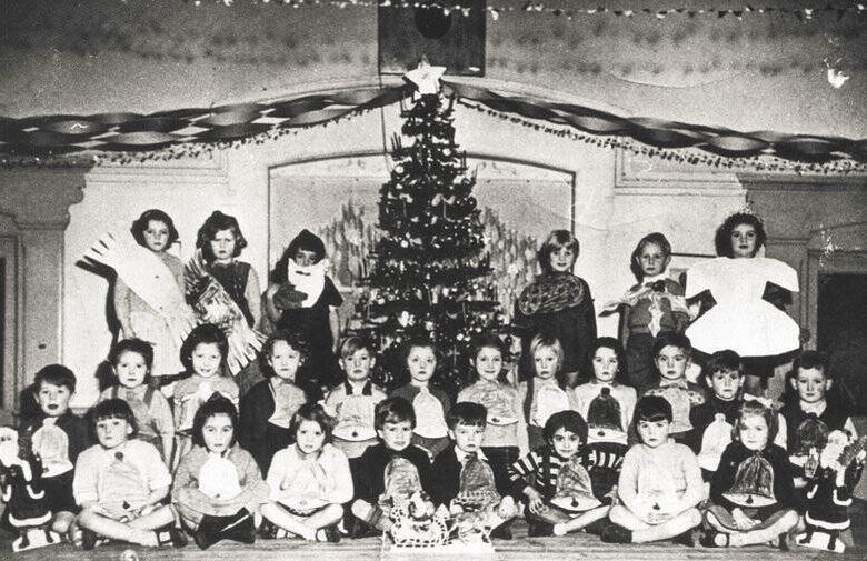 Are you a digital media artist living or working in South Yorkshire?

Thanks to the discovery of Arthur Godfrey's A Barnsley Christmas Eve Carol, you will create a short film that will provide a modern twist to the carol.

To find out more, visit bit.ly/DigitalMediaCo….