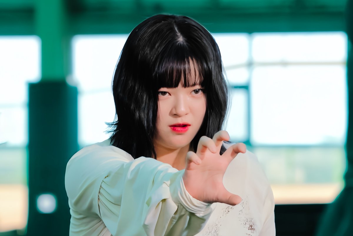 O2l29's tweet photo. 💚💚
#정연 #JEONGYEON #ジョンヨン https://t.co/Gb0Mzxb442
