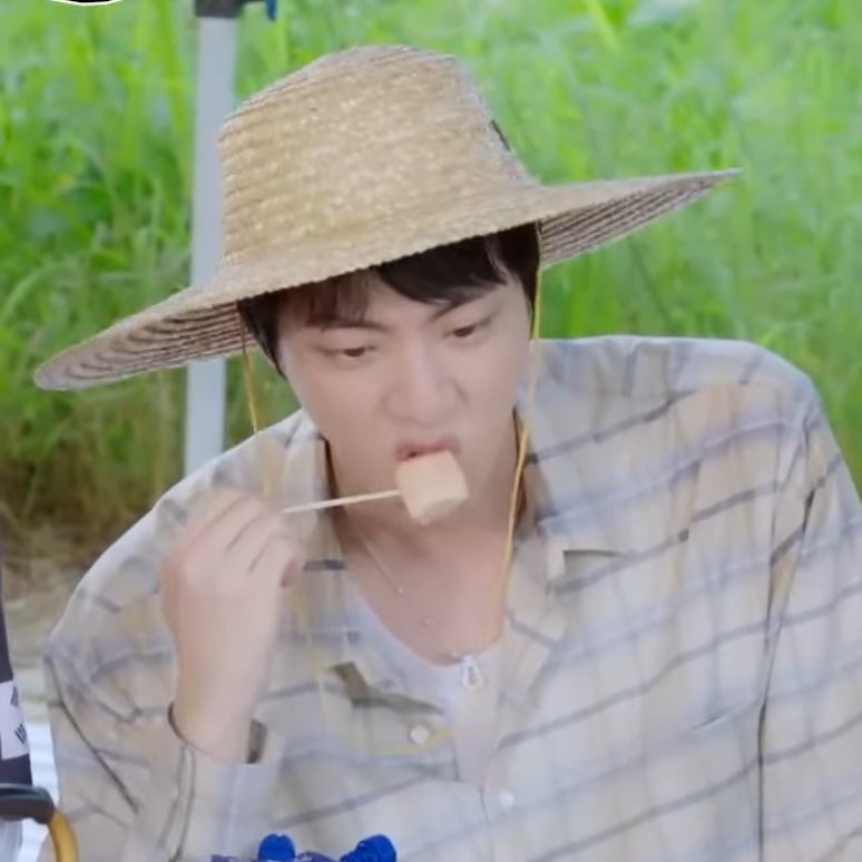 햄지 복숭아 냠냠