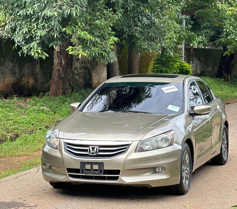 NoorCars's tweet image. Extremely Clean Used 2008 Honda Accord with original custom duty 
Price 4.9M
Kaduna 🇳🇬 
DM/Call/WhatsApp: 09036443497