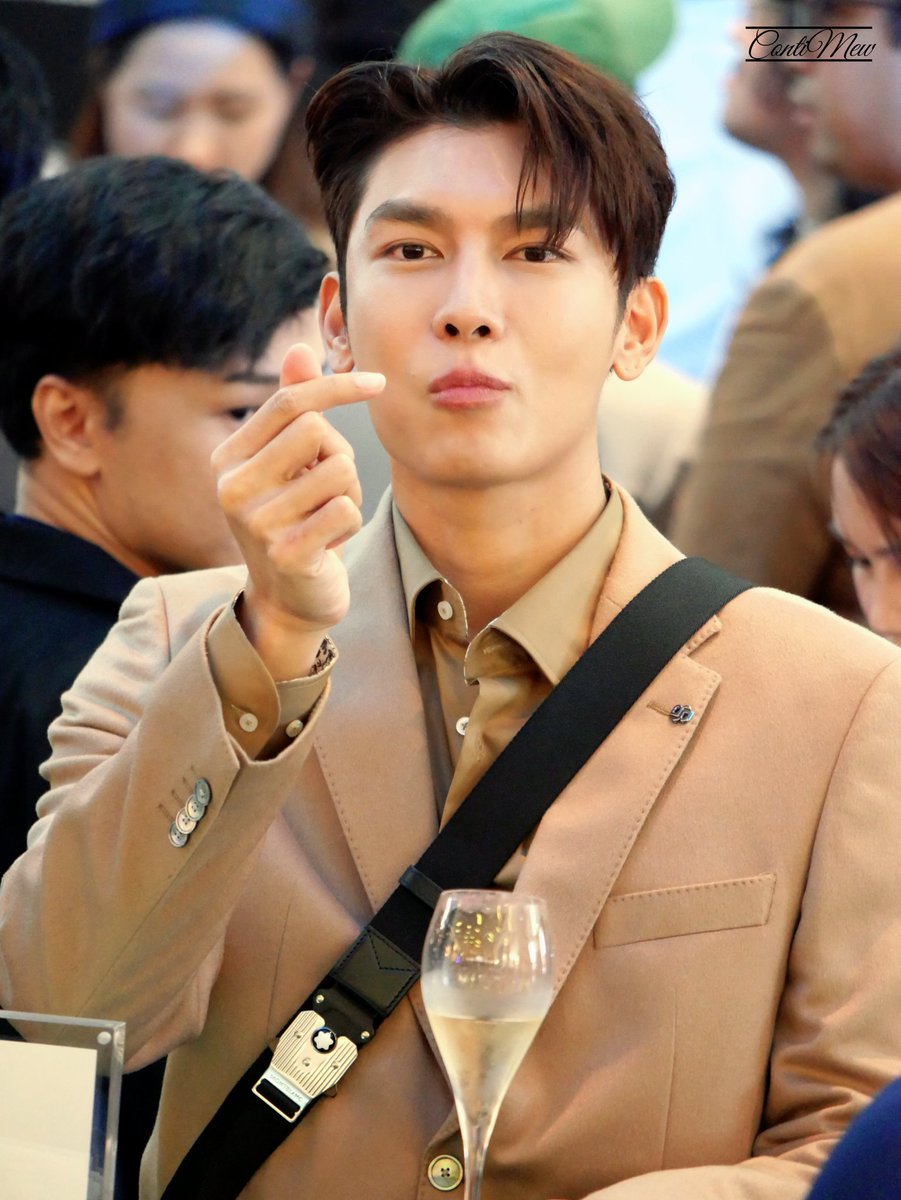 ContiMew's tweet photo. หัวใจในแบบของมิวมิว

MEW MONTBLANC OPENING

#MewXMontblancTH
@MSuppasit https://t.co/4AzYsSpGqK